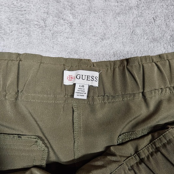 Guess Womens Green‎ Shorts Size Large - Picture 3 of 6